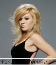adina- este smechera se leaga de sinti si de nadia...e intr-o clasa cu ele nu e cum pare...